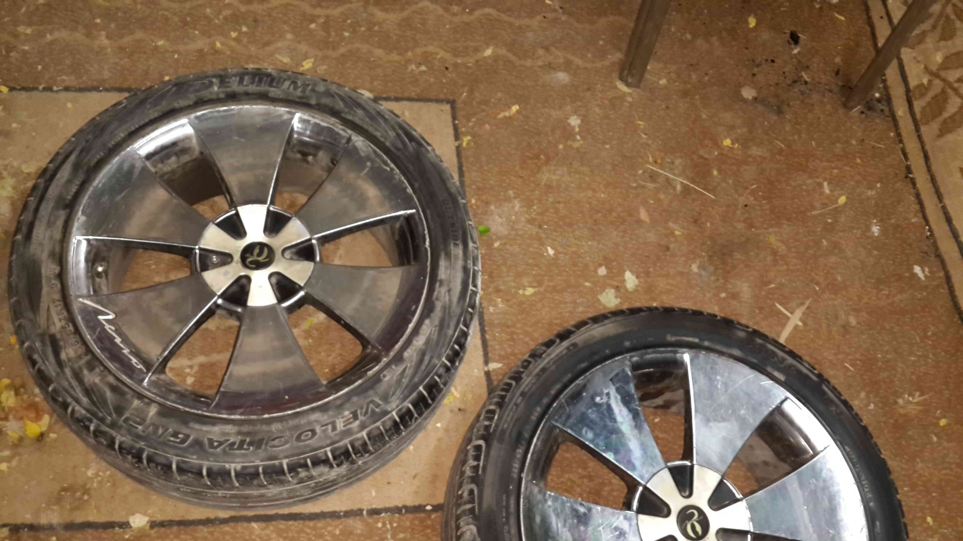 جنط 17 أربع براغي بعيد وقريب
لا تنسَ أنك شاهدت هذا الإعلان في عنكبوت
جنط بلاطة مع كوشوك نص عم...