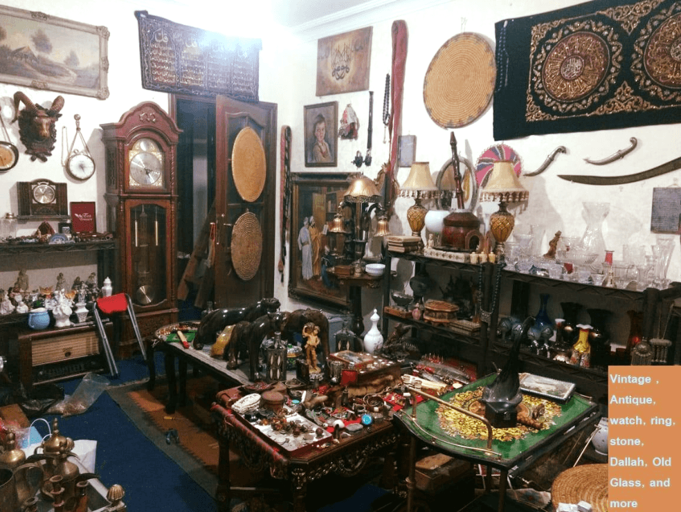 Vintage , Antique and More - مجموعة منوعة من التحف والانتيكا والتراث القديم و
لا تنسَ أنك شاهدت هذا الإعلان في عنكبوت...