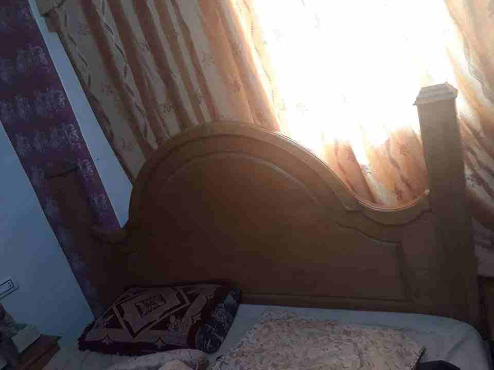 غرفة نوم خشب لاتيه مستعملة بسعر مغري
لا تنسَ أنك شاهدت هذا الإعلان في عنكبوت
غرفة نوم بحالة جيدة...