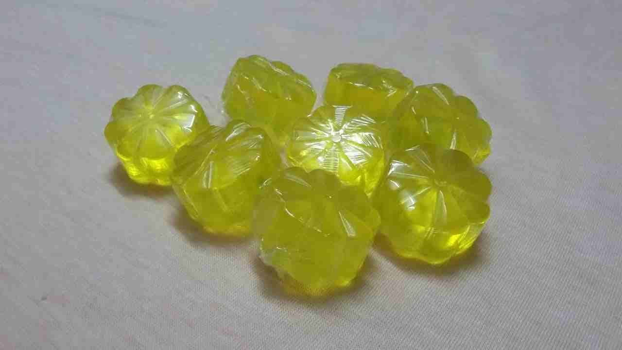 صناعات يدويه
لا تنسَ أنك شاهدت هذا الإعلان في عنكبوت
حروف مزينه و صابون معطر و اطواق بنات وبكل وغ...