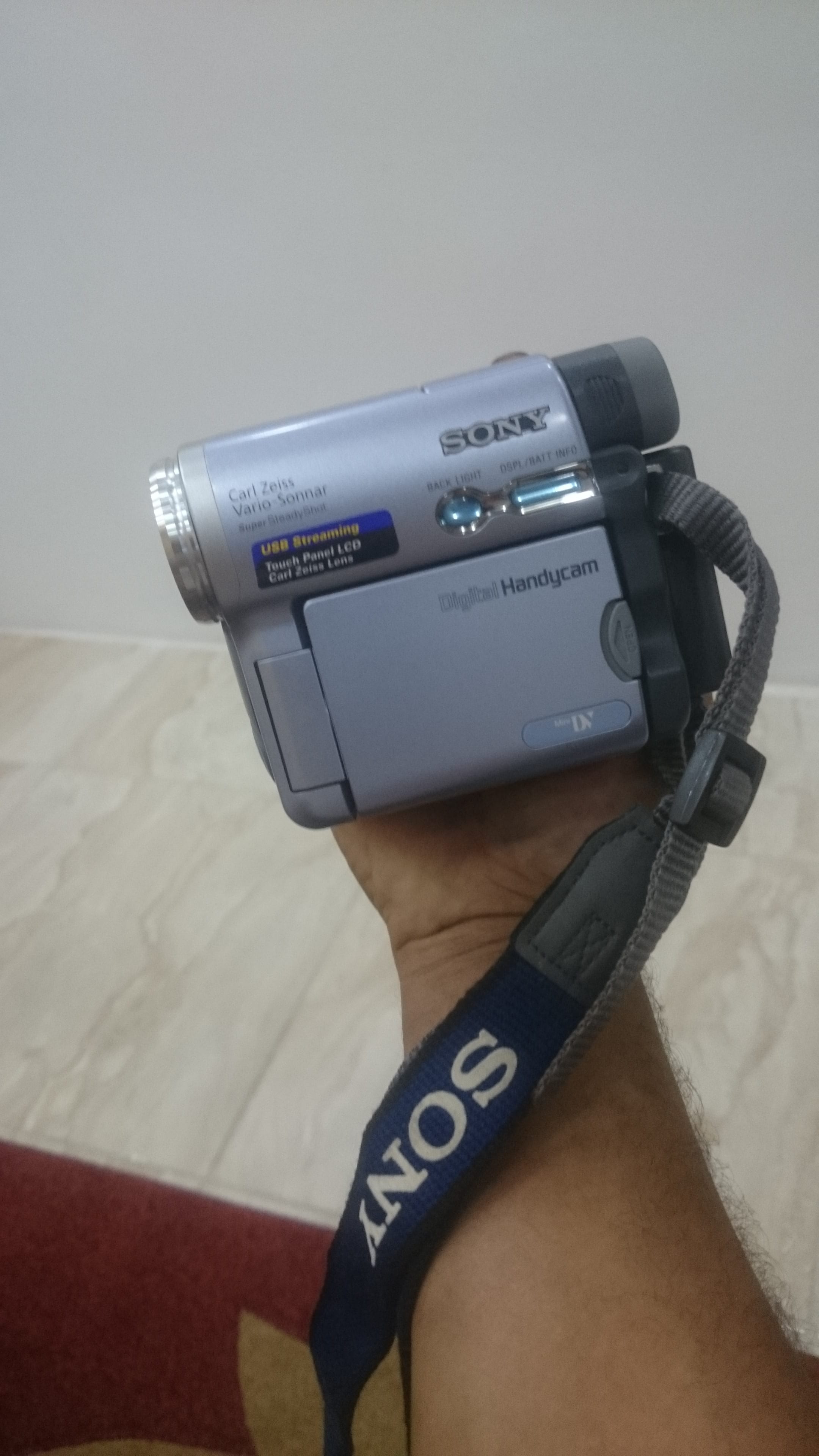 كاميرا سوني فيديو
لا تنسَ أنك شاهدت هذا الإعلان في عنكبوت
كاميرا سوني فيديو للبيع
للجادين فق...