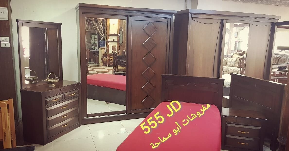 طاولة و 6 كراسي تركي ..... كورنرات
لا تنسَ أنك شاهدت هذا الإعلان في عنكبوت
طاولة 6 كراسي تركي...