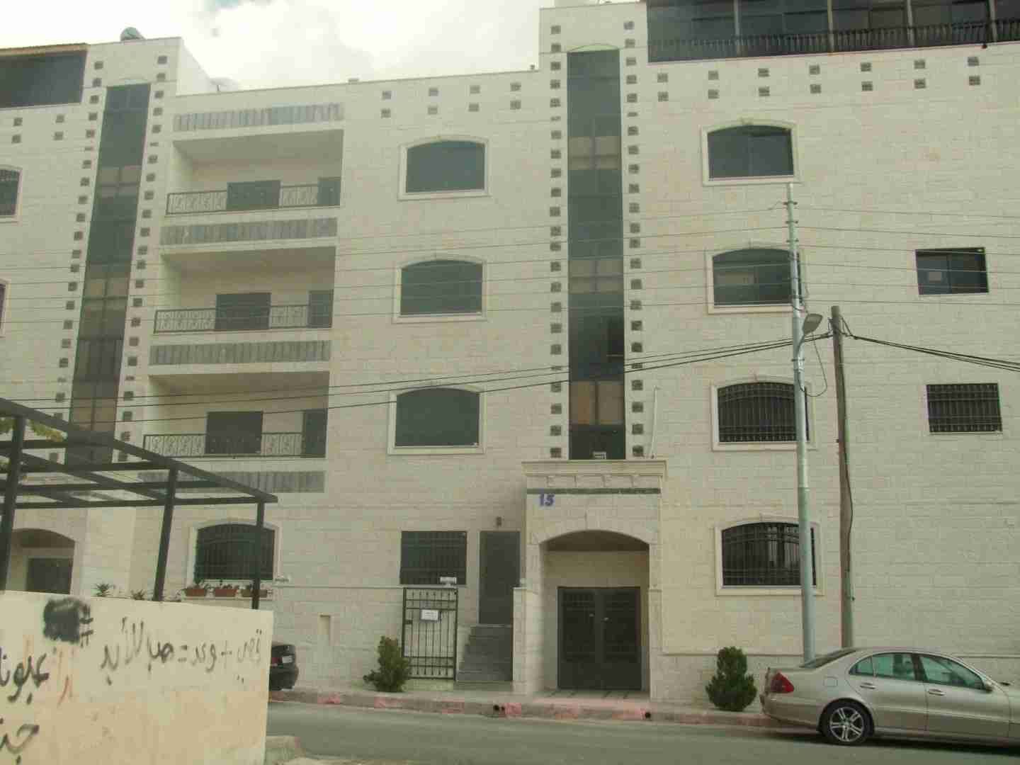 شقة طابقية رائعة بتشطيبات فاخرة للبيع بالأقساط من المالك باطلاله مميزة جدا
لا تنسَ أنك شاهدت هذا الإعلان في عنكبوت...