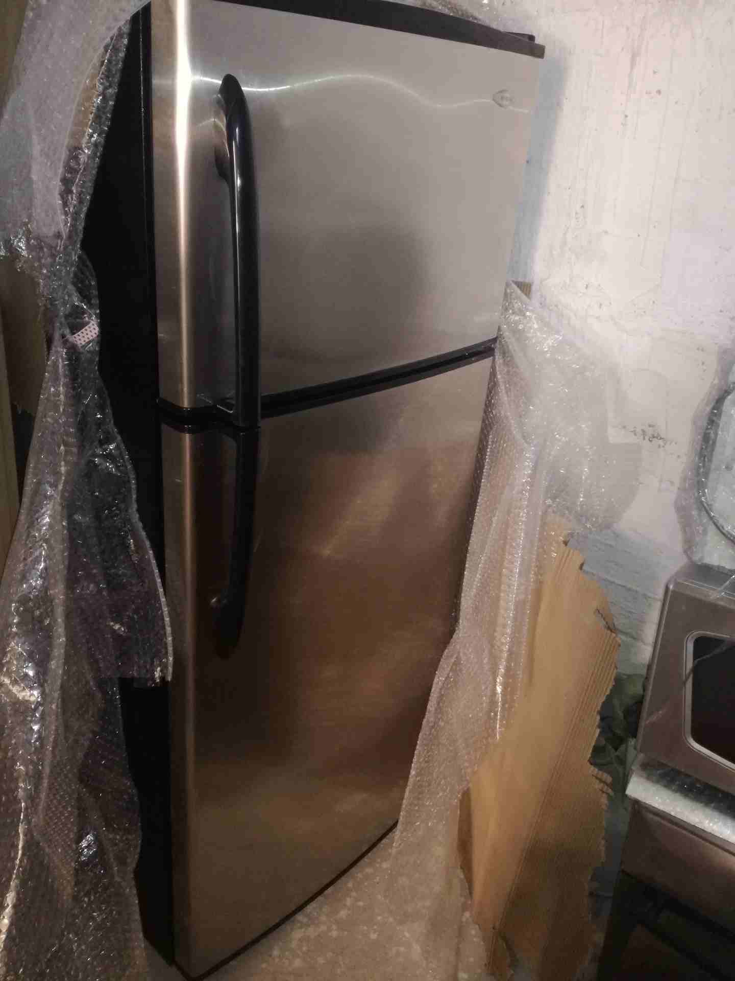 للبيع ثلاجه نوع MAYTAG سعة 630 لتر وارد من دبي
لا تنسَ أنك شاهدت هذا الإعلان في عنكبوت
للبيع ثلاج...