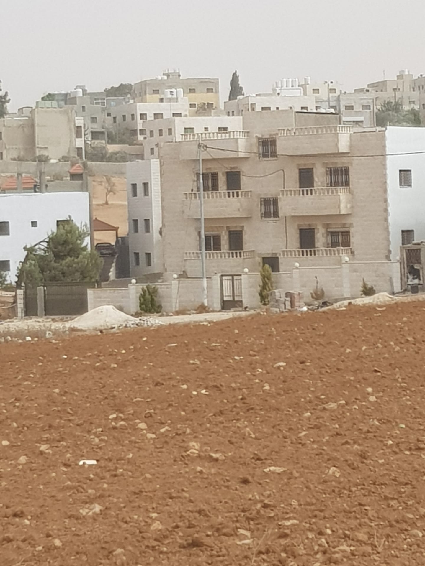 قطعة ارض سكنيه عماره قائمه ست شقق تشطيب سوبر ديلوكس
لا تنسَ أنك شاهدت هذا الإعلان في عنكبوت
ت...