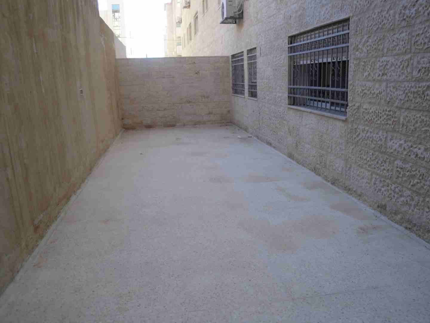 شقه 127م للبيع - دير غبار (من المالك مباشره )
لا تنسَ أنك شاهدت هذا الإعلان في عنكبوت
من المالك م...