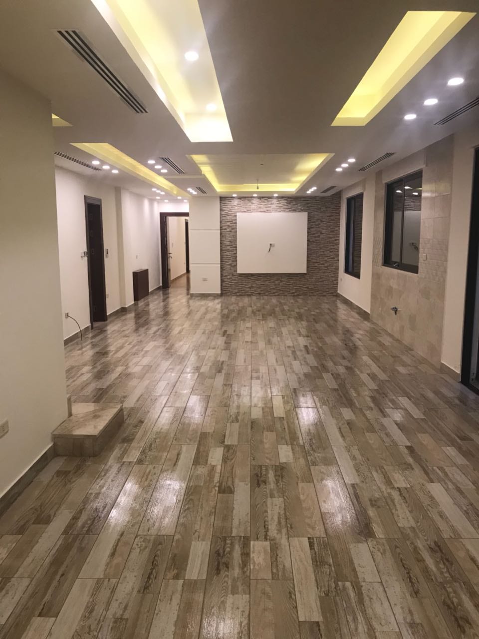 شركة الأولى لتنظيف الفلل والاسكانات والشقق بأفضل الأسعار خدمة (24) ساعة
لا تنسَ أنك شاهدت هذا الإعلان في عنكبوت...