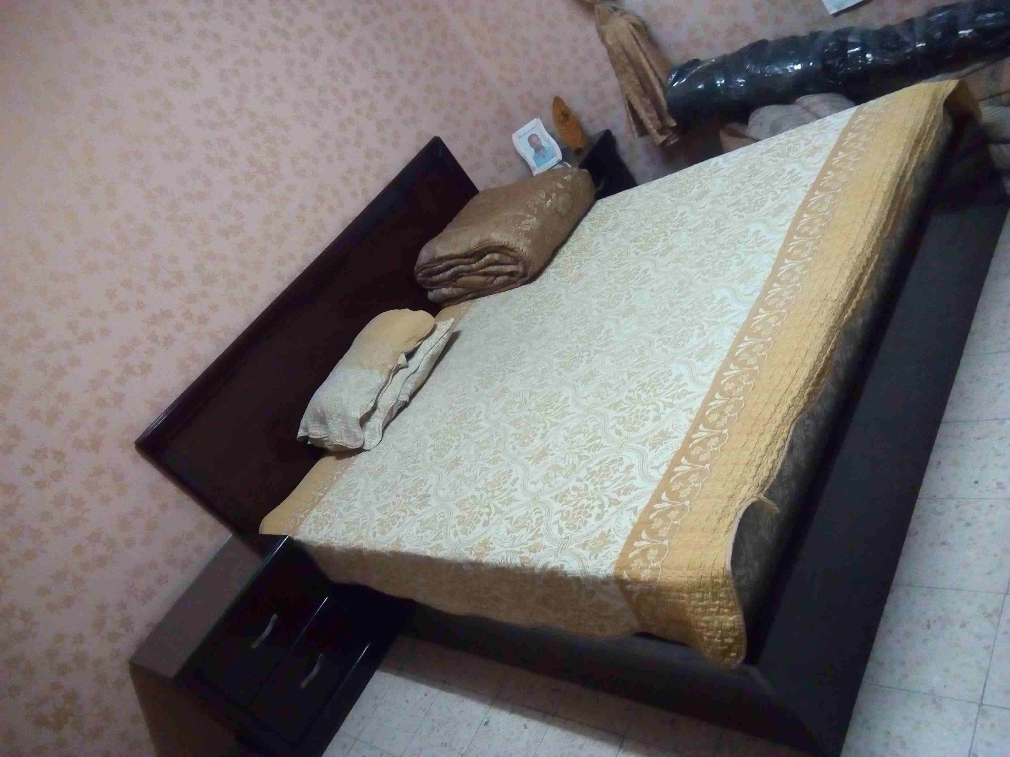 عمان جبل التاج
لا تنسَ أنك شاهدت هذا الإعلان في عنكبوت
غرفه نوم للبيع
مستعمله بحاله ممتازة جدا...