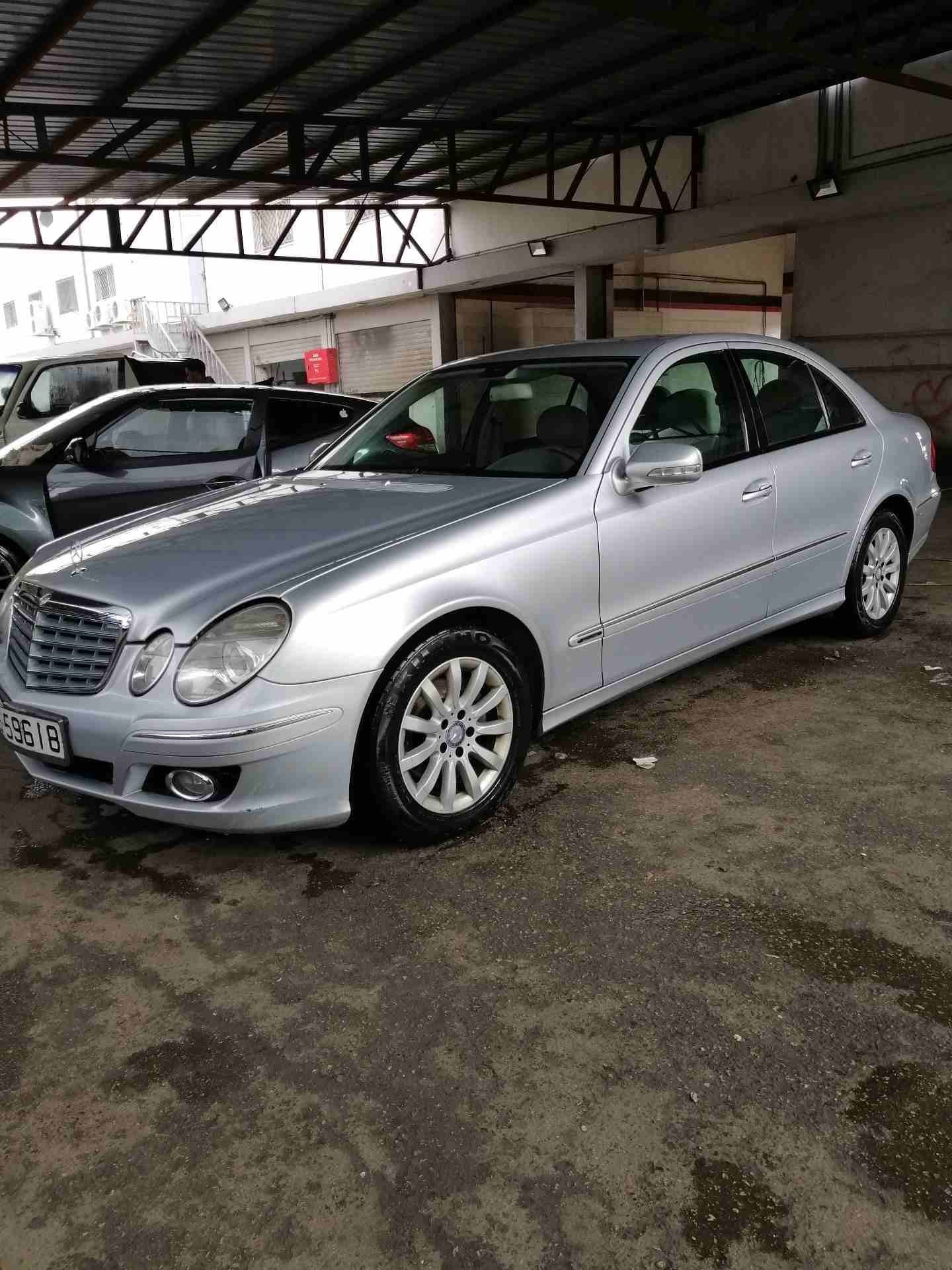 Mercedes E200 2009
لا تنسَ أنك شاهدت هذا الإعلان في عنكبوت
Mercedes E200 2009 Elegance.
السعر قاب...