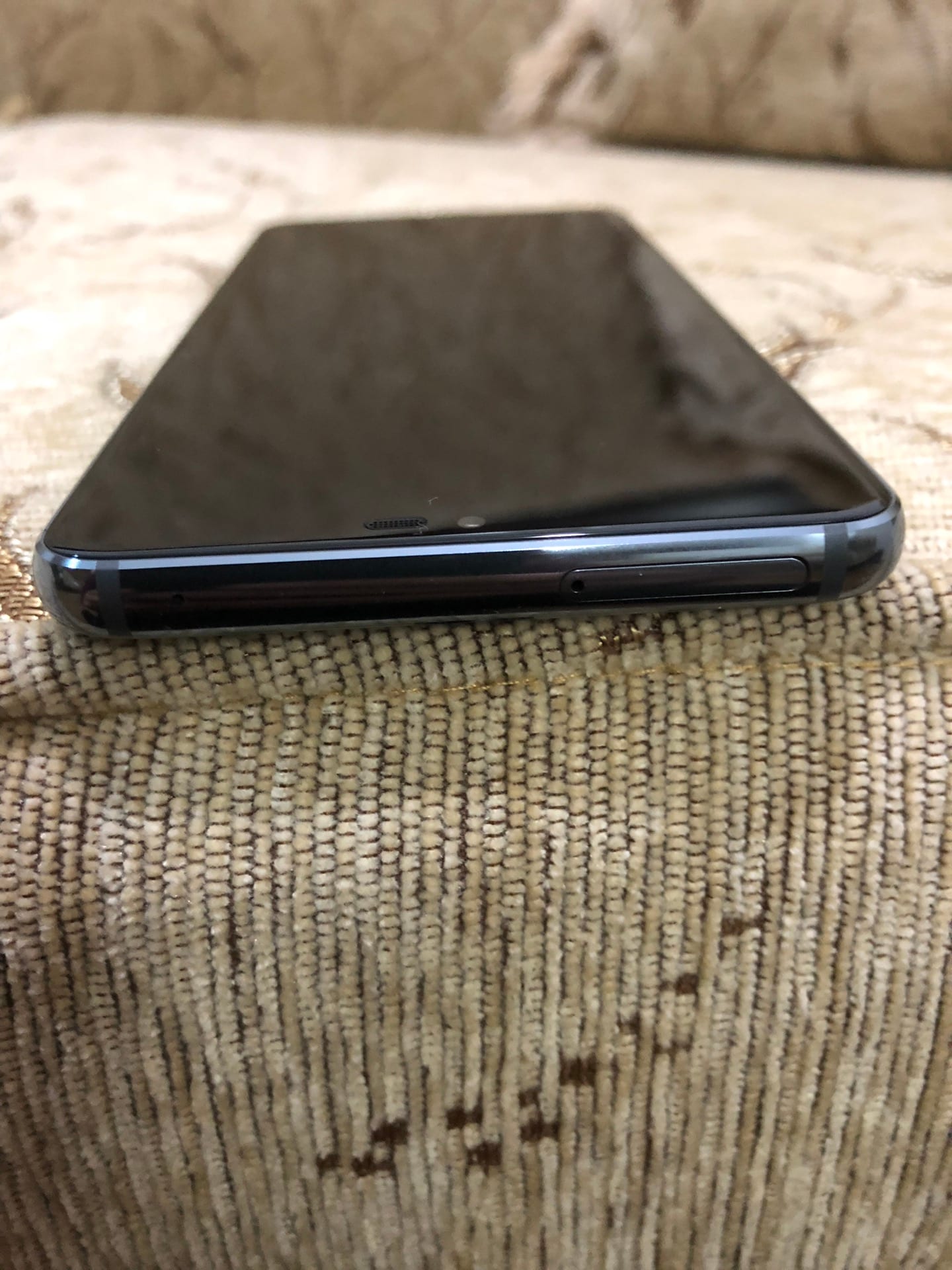 ال جي حي 7 للبيع بسعر مغري LG G7 THINQ
لا تنسَ أنك شاهدت هذا الإعلان في عنكبوت
تلفون ال جي جي...