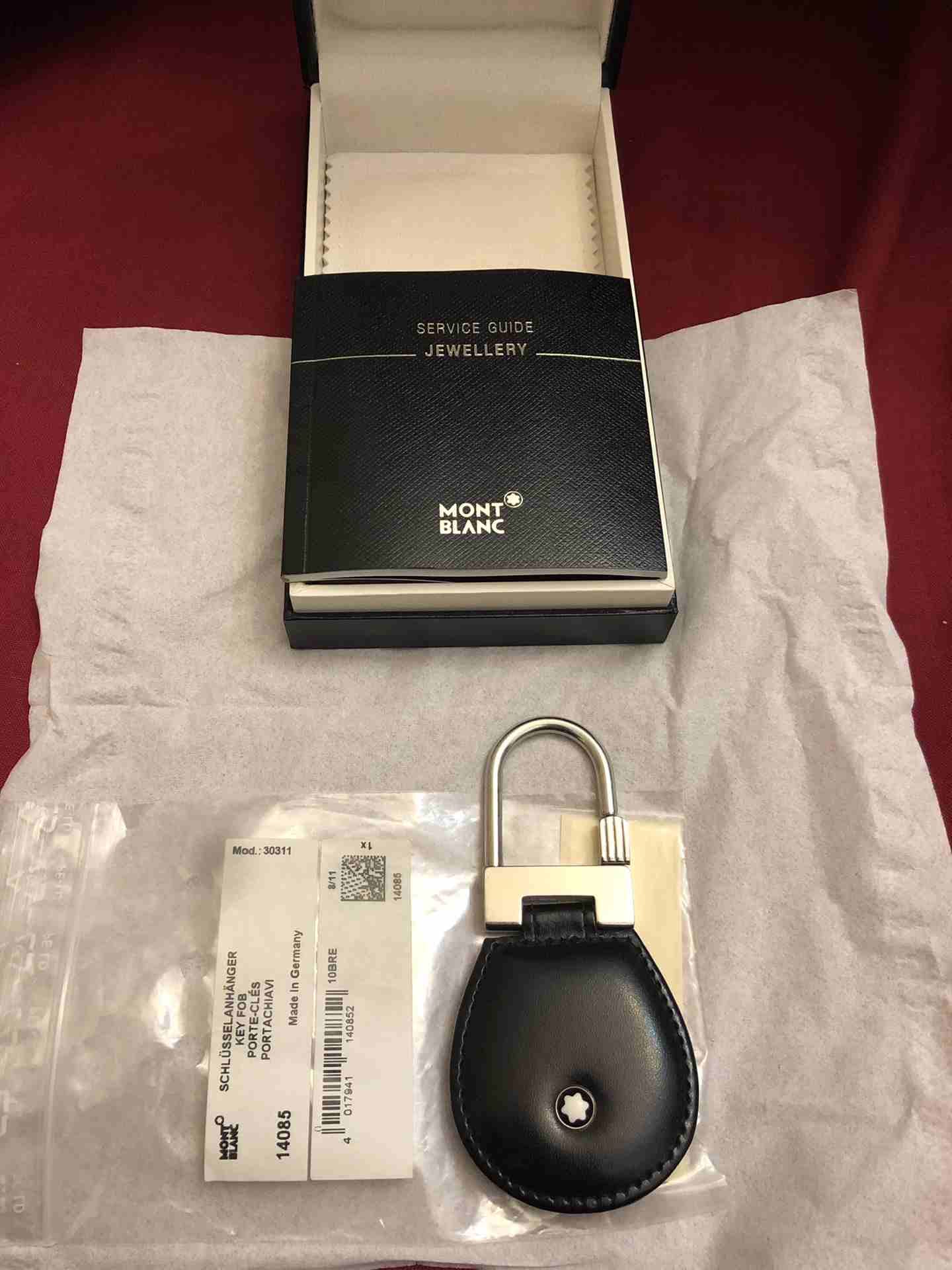 علاقة مفاتيح ماركة MONTBLANC و قلم ووترمان
لا تنسَ أنك شاهدت هذا الإعلان في عنكبوت
العلاقة و القل...