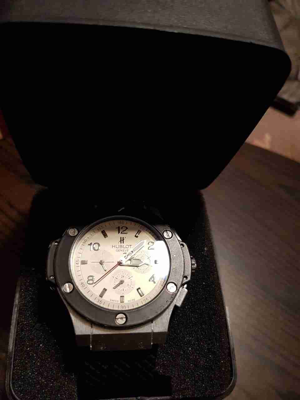 ساعه hublot اوتوماتيك
لا تنسَ أنك شاهدت هذا الإعلان في عنكبوت
ساعة HUBLOT كوبي جديده جميع الع...
