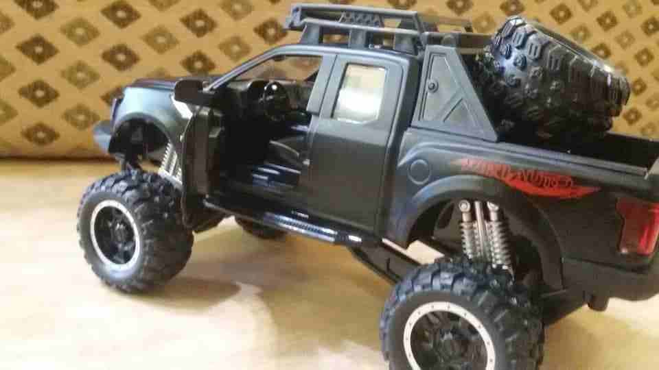مجسم بكم فورد رابتور F150 حديد
لا تنسَ أنك شاهدت هذا الإعلان في عنكبوت
مجسم بكم فورد رابتور f150...