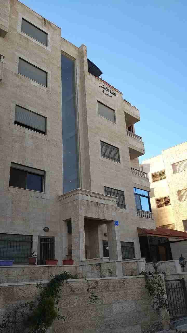 شقه فارغه في مرج الحمام قرب دوار البكري 325د
لا تنسَ أنك شاهدت هذا الإعلان في عنكبوت
325دينار...