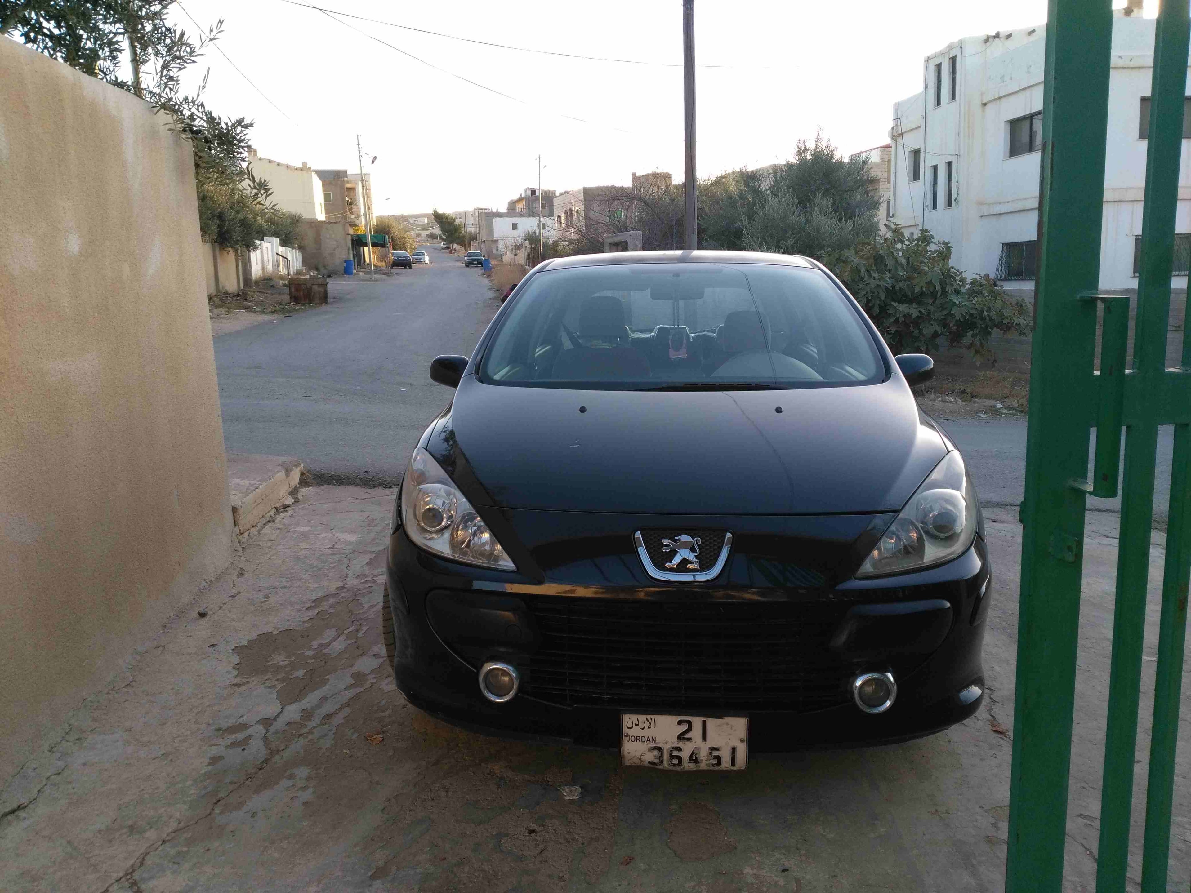 بيجو 307 موديل 2006 للبيع او البدل
لا تنسَ أنك شاهدت هذا الإعلان في عنكبوت
بيجو 307
فحص
متوتر 20...