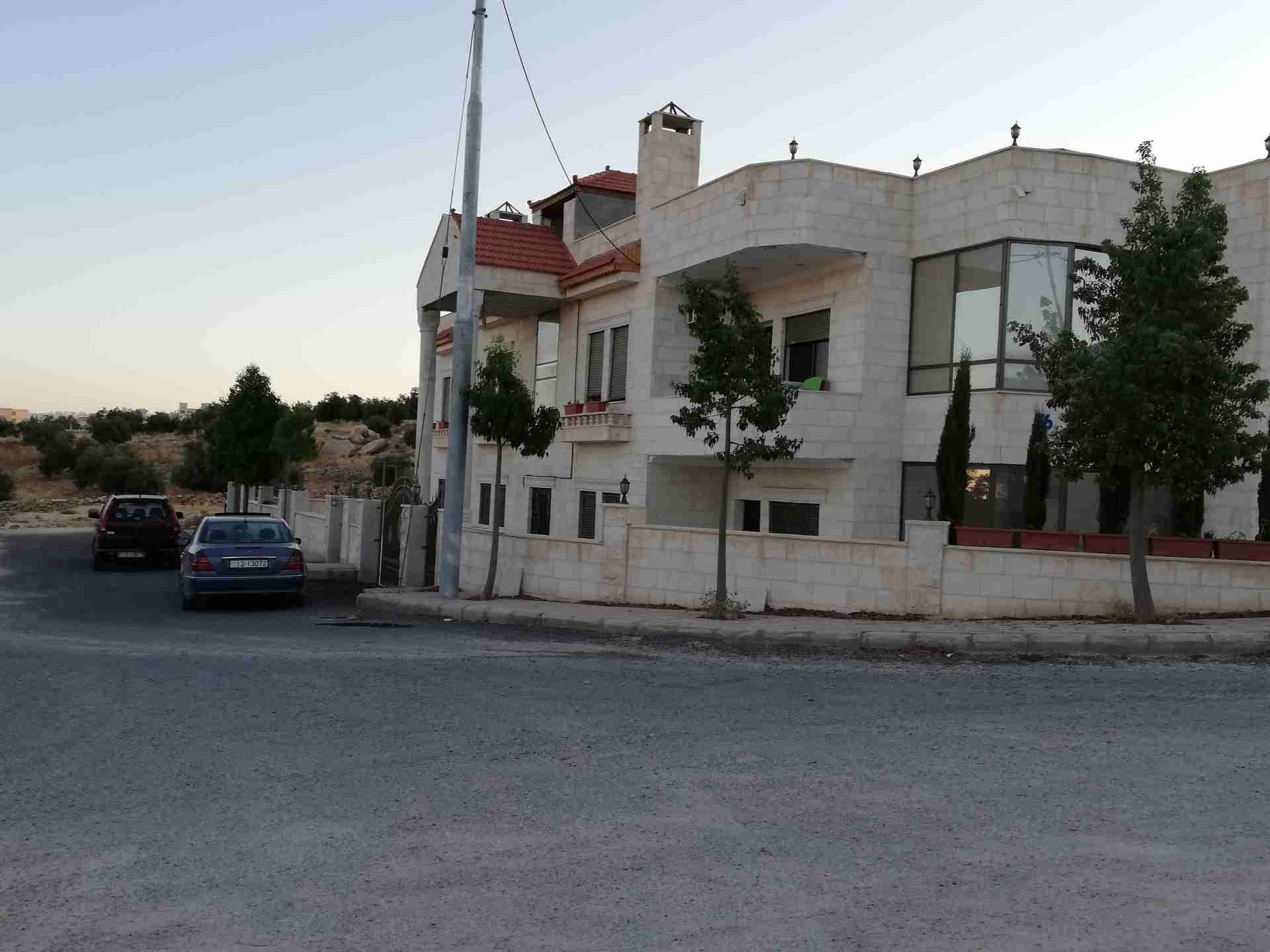 أرض للبيع في شفا بدران حوض مرج الاجرب باسكان الأطباء مميزة
لا تنسَ أنك شاهدت هذا الإعلان في عنكبوت...