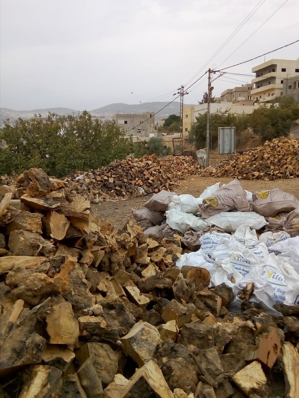 حطب مواقد للبيع ناشف يدوم أكثر
لا تنسَ أنك شاهدت هذا الإعلان في عنكبوت
حطب زيتون يابس و فاخر...