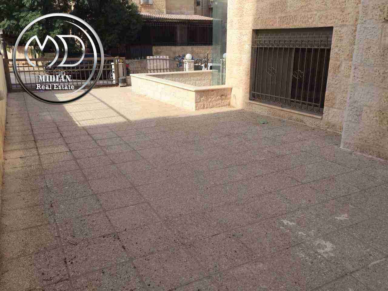 شقه ارضيه دوبلكس 270م للبيع او للايجار ام اذينه خلف زاد الخير
لا تنسَ أنك شاهدت هذا الإعلان في عنكبوت...