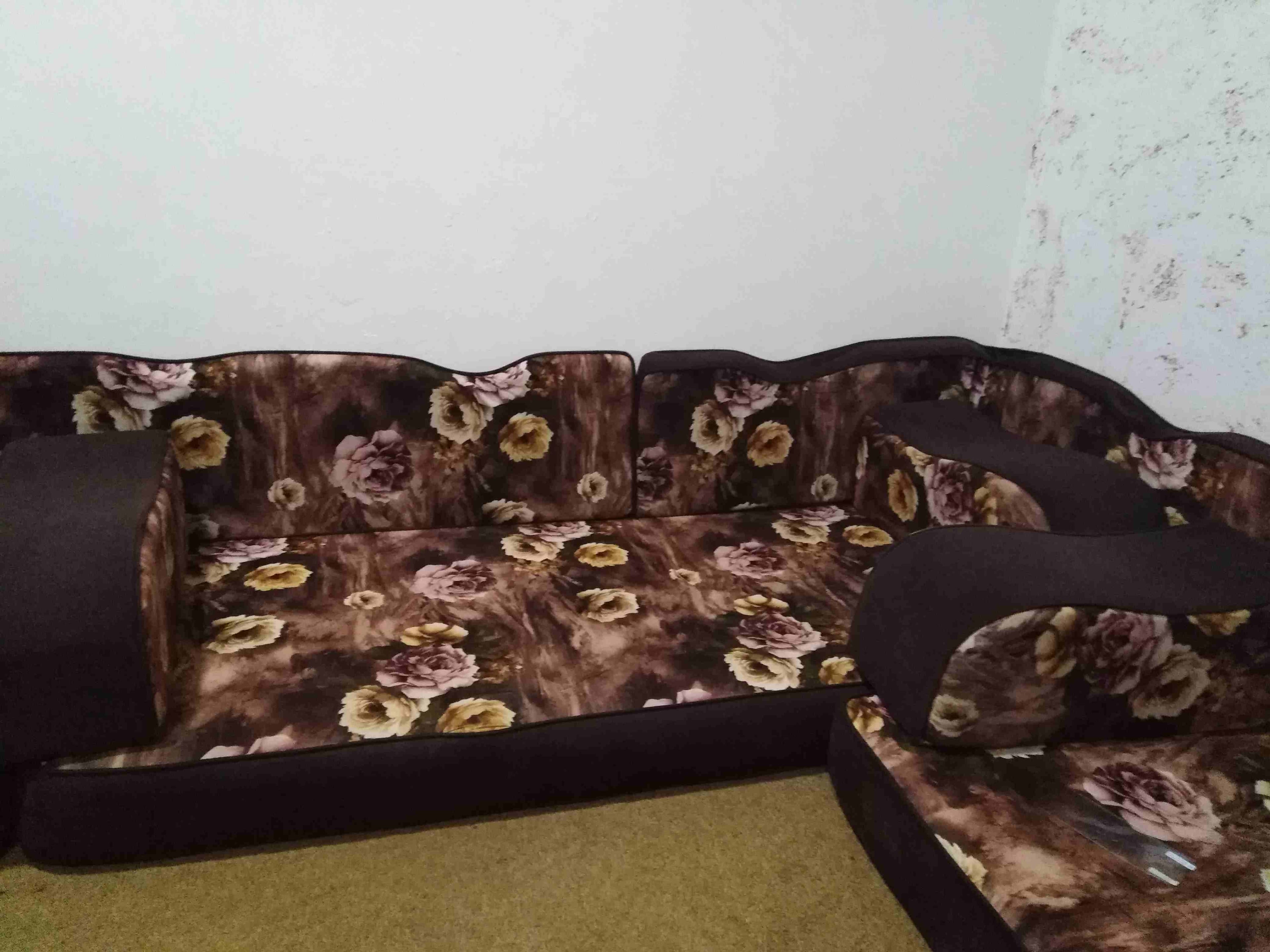 طقم قعده عربي 10 فرشات 10 ركايات 10 مساند وطاولتهم
لا تنسَ أنك شاهدت هذا الإعلان في عنكبوت
قعده ع...