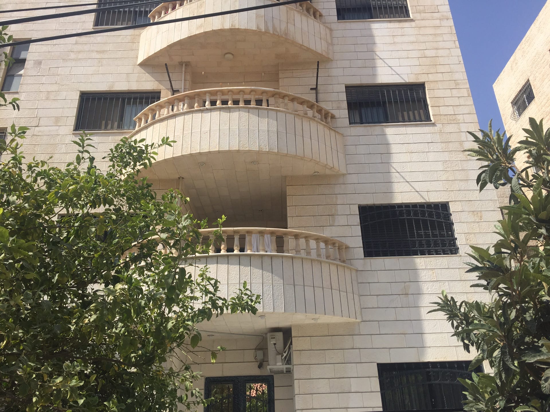 شقق مفروشة مكيفة في ضاحية الرشيد حي الجامعة الاردنية
لا تنسَ أنك شاهدت هذا الإعلان في عنكبوت...