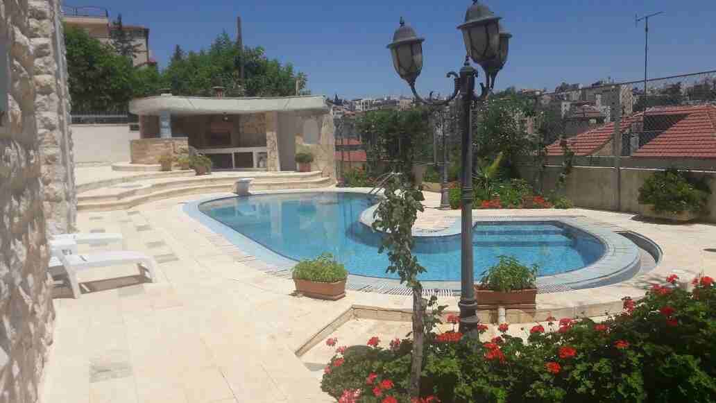 Furnished villa for rent in Alayoumi, Al-Sabouzi and Al-Shahri in Abdoun - New
لا تنسَ أنك شاهدت هذا الإعلان في عنكبوت...