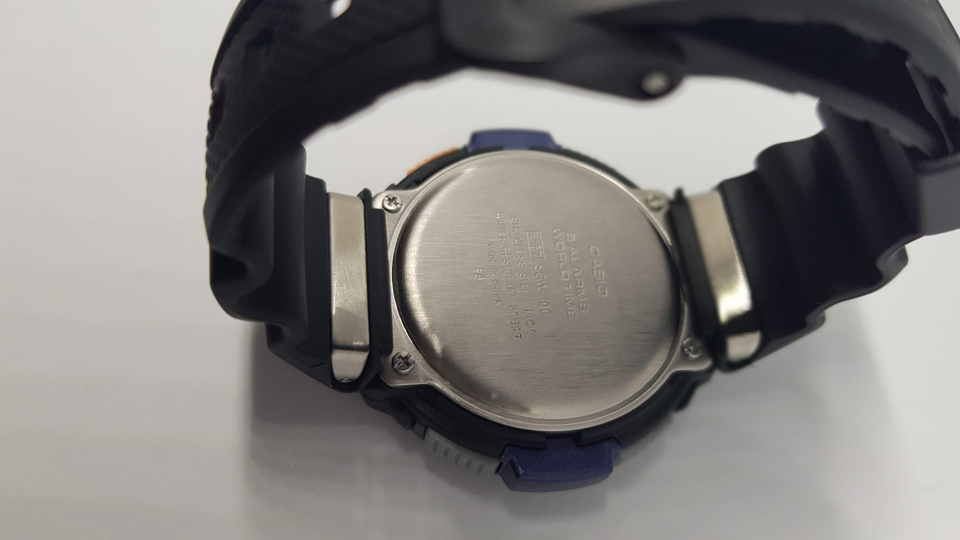 Casio SGW100-2B BRAND NEW ORIGINAL 100%
لا تنسَ أنك شاهدت هذا الإعلان في عنكبوت
Casio SGW100...