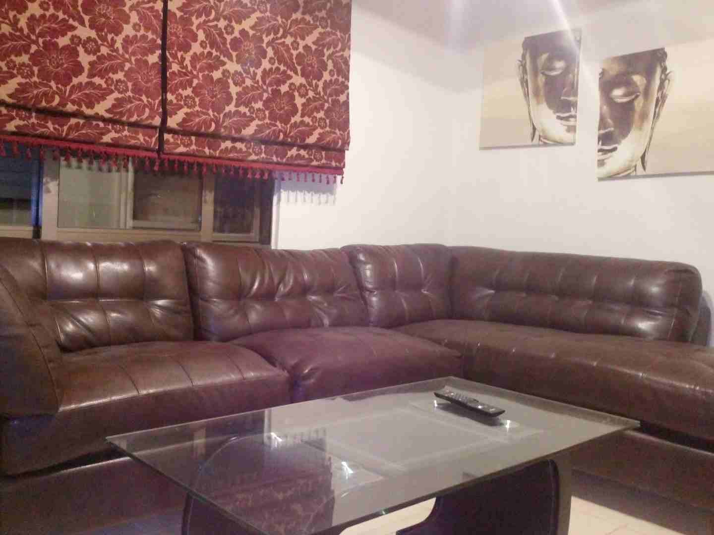 غرفة وصالة ديلوكس للأيجار في شارع مكة
لا تنسَ أنك شاهدت هذا الإعلان في عنكبوت
شارع مكة:
غرفة نوم...