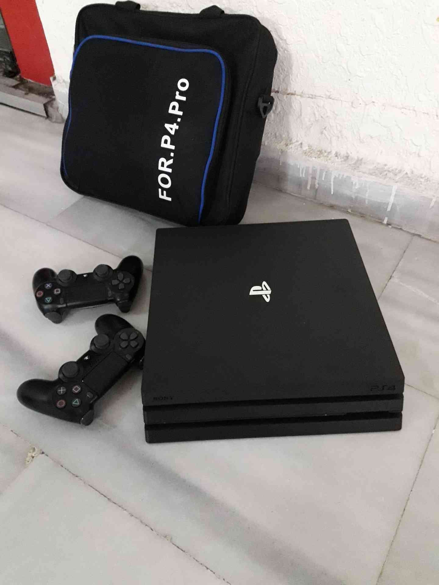 بلايستيشن 4 Pro
لا تنسَ أنك شاهدت هذا الإعلان في عنكبوت
بلايستيشن 4 Pro
1000 جيجا .
مع حقيبة...