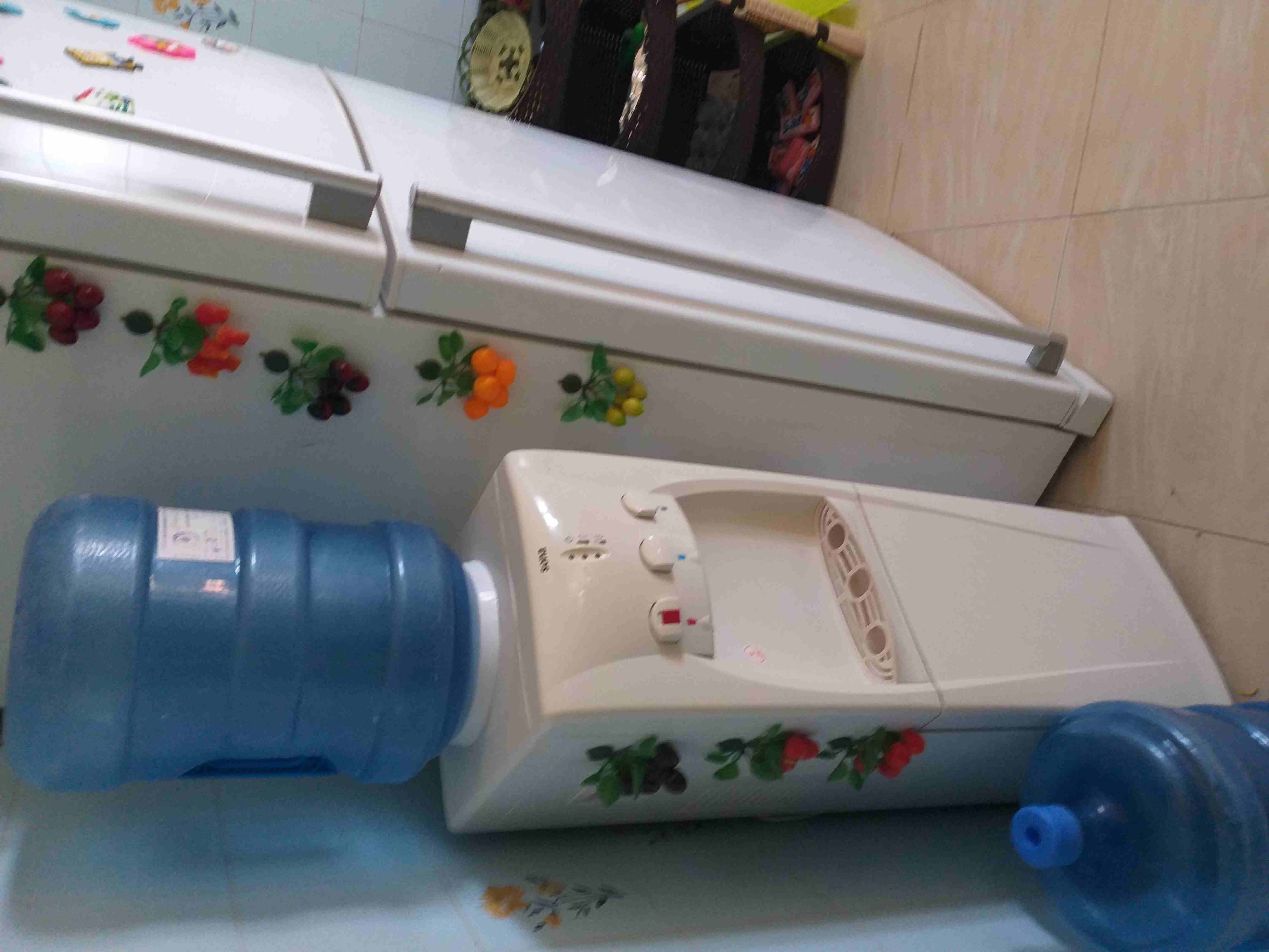 كولر بحاله ممتازه
لا تنسَ أنك شاهدت هذا الإعلان في عنكبوت
كولر ابيض بحاله ممتازه جدا...