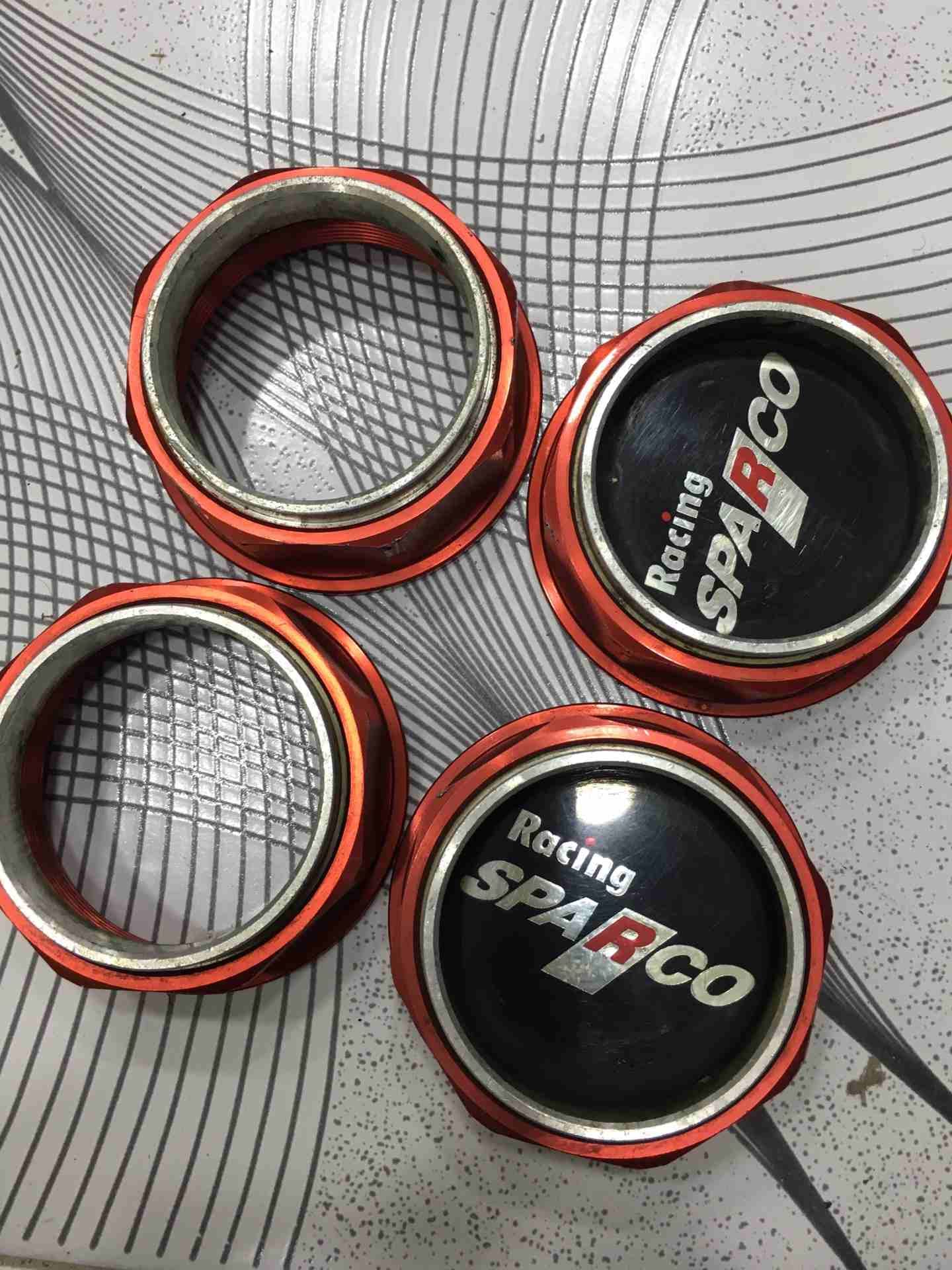 طاسات جنط أصليات V W / Sparco / Mercedes / Alpina /
لا تنسَ أنك شاهدت هذا الإعلان في عنكبوت
وارد...