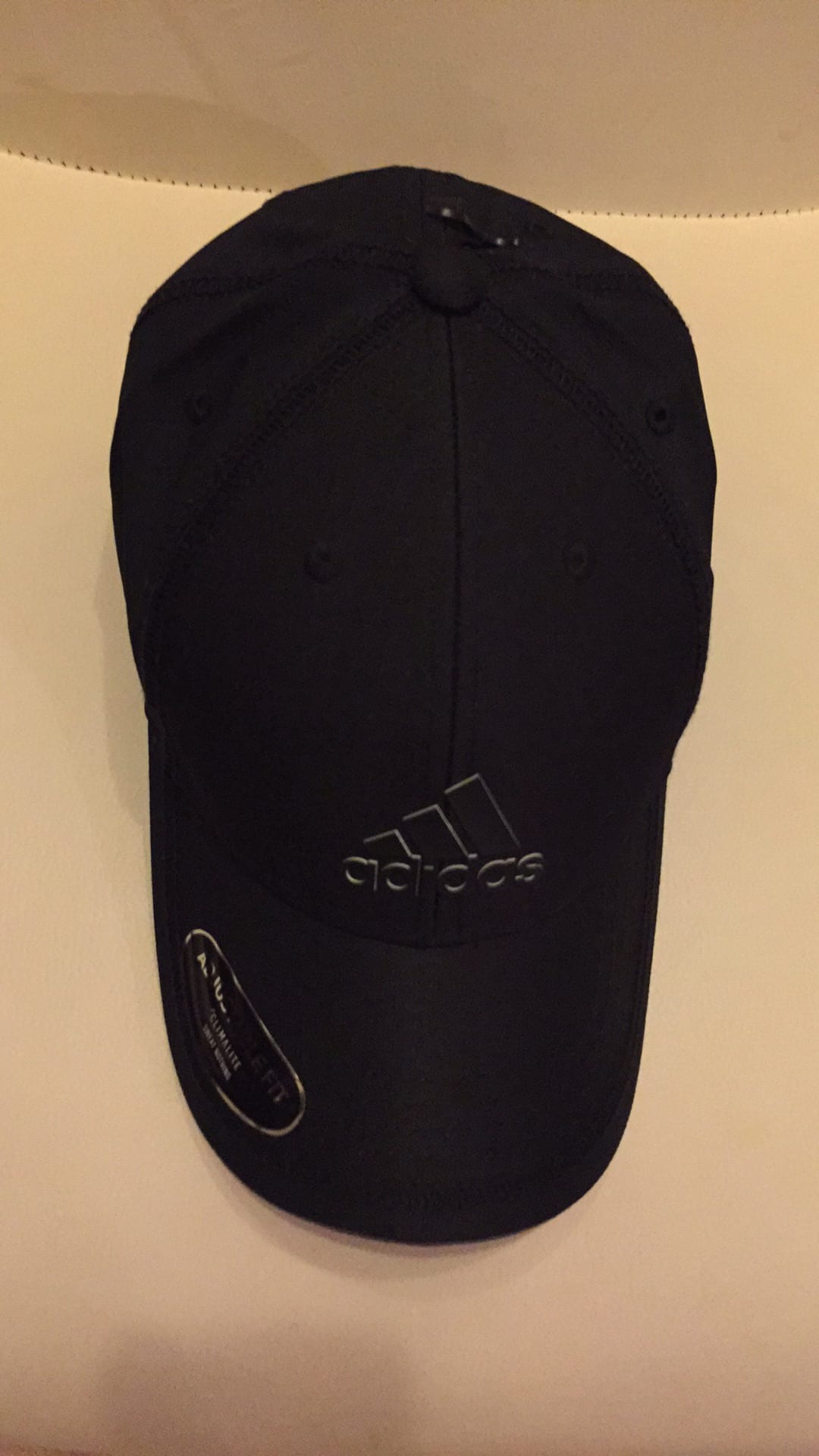 adidas cap
لا تنسَ أنك شاهدت هذا الإعلان في عنكبوت
طاقيه اديداس اصليه لم تستعمل بعد للبيع 20...