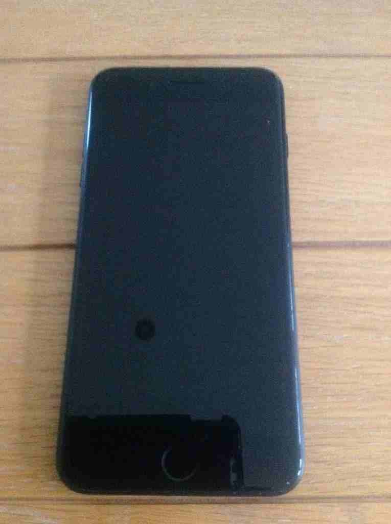 iPhone 7plus
لا تنسَ أنك شاهدت هذا الإعلان في عنكبوت
iPhone 7 plus
with Earpods
lightning cabl...