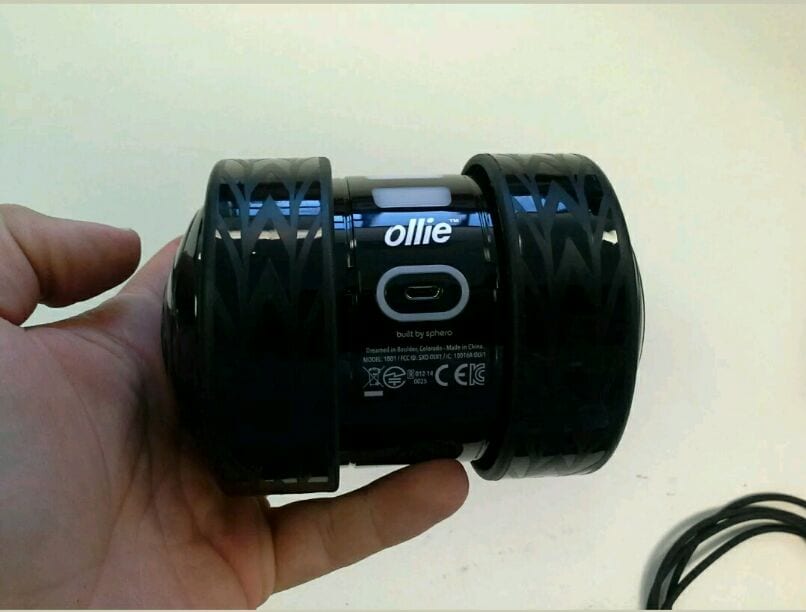 OLLIE DARK SIDE LIKE NEW لعبة الروبوت اولي تحكم لاسلكي من الهاتف
لا تنسَ أنك شاهدت هذا الإعلان في عنكبوت...