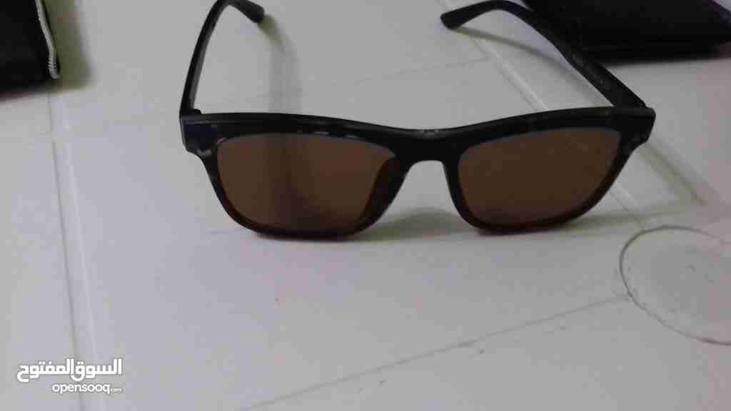 نضارة polarized الموديل الجديد 6 نظارات شمسية بنظارة واحدة وامكانية تصبح نظارة قراءة
لا تنسَ أنك شاهدت هذا الإعلان في عنكبوت...