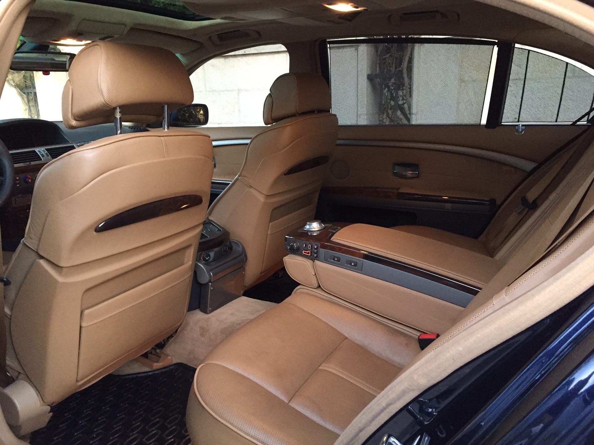 BMW 760 Li
لا تنسَ أنك شاهدت هذا الإعلان في عنكبوت
‏Bmw 760 Li (2004)
‏Converted (200...