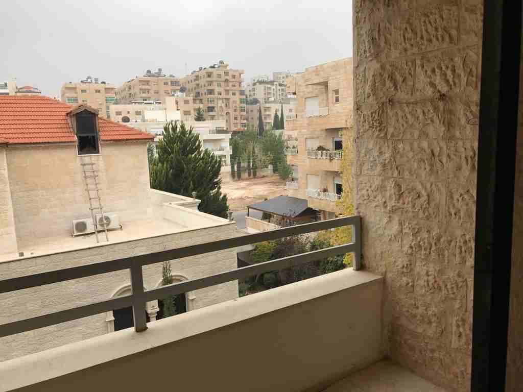 شقة فارغة مجددة بالكامل خلف مدارس الدر المنثور
لا تنسَ أنك شاهدت هذا الإعلان في عنكبوت
3 غرف نوم...