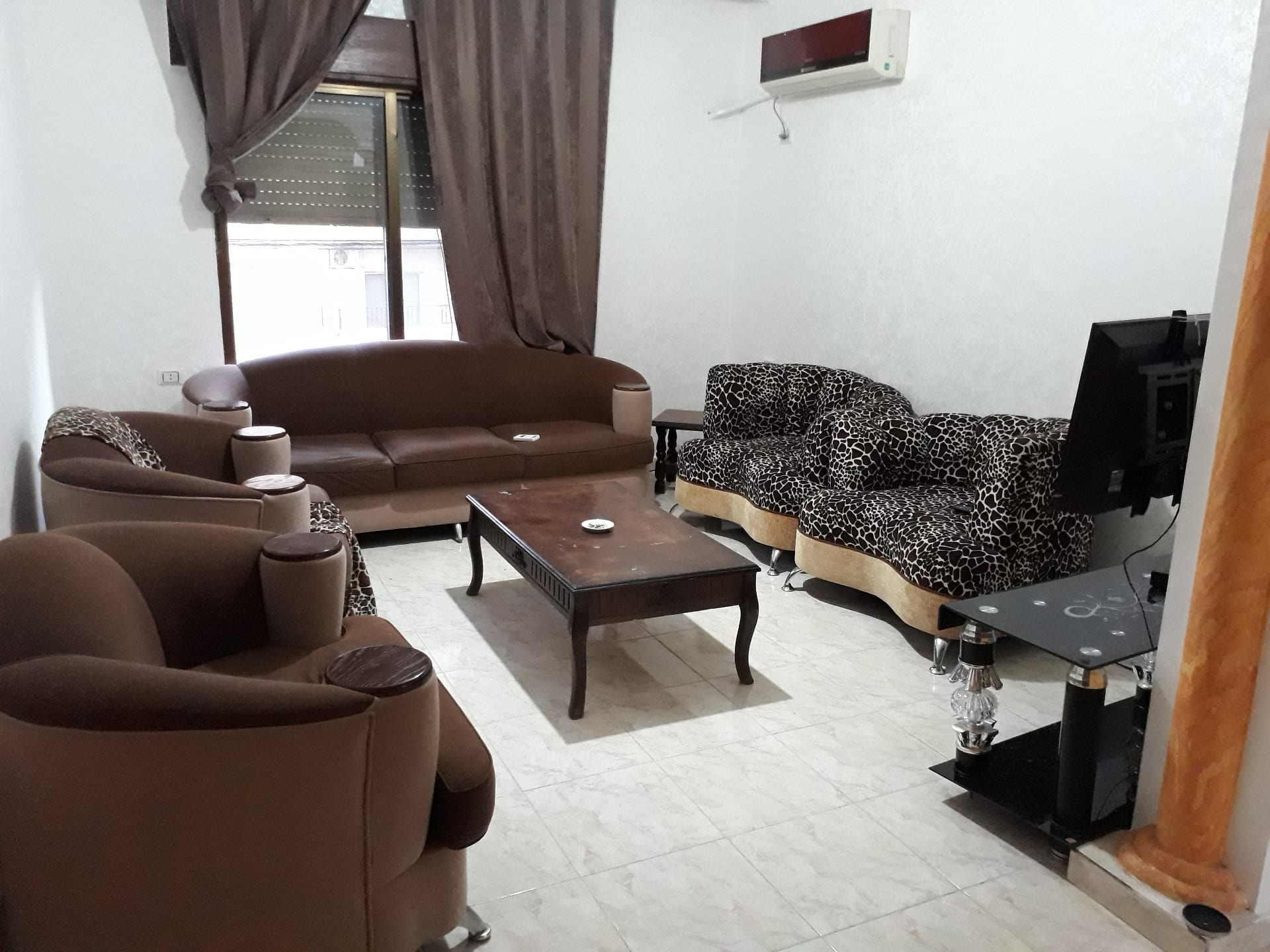 شقه مميزه جدا بجانب البوابه الشماليه الجامعه الاردنية
لا تنسَ أنك شاهدت هذا الإعلان في عنكبوت...