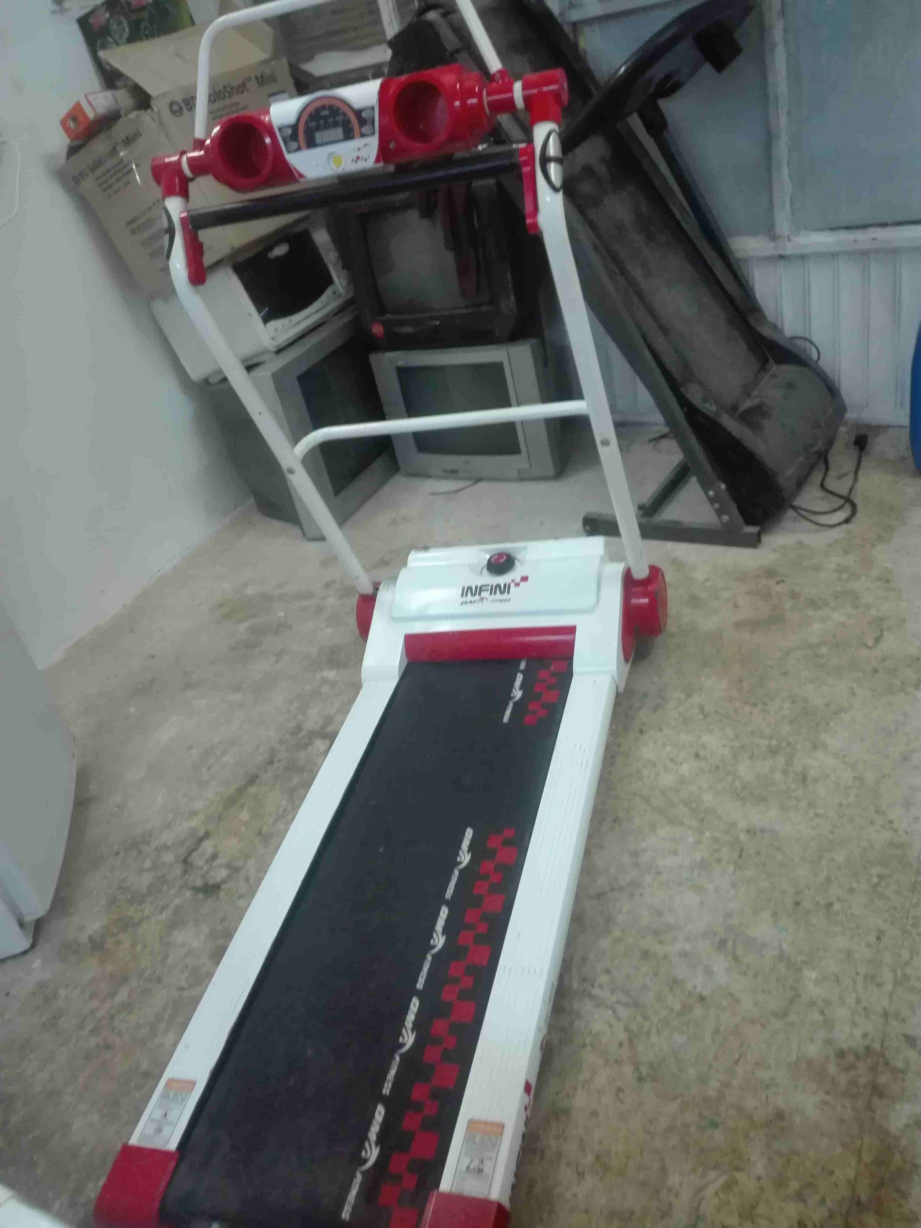 جهاز تريدمل بسعر حرق بحاجه لا ماتور
لا تنسَ أنك شاهدت هذا الإعلان في عنكبوت
البيع كوم الجهاز نضيف...