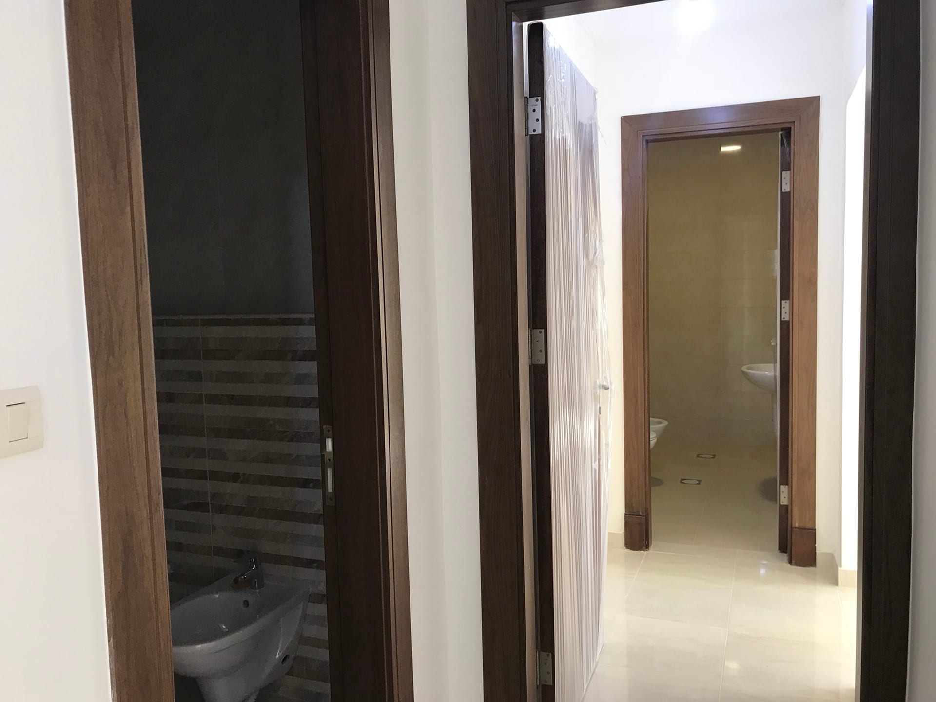 شقه فاخره 230 م في خلدا خلف مدارس ساندس 4 نوم 2 ماستر بسعر مغري
لا تنسَ أنك شاهدت هذا الإعلان في عنكبوت...