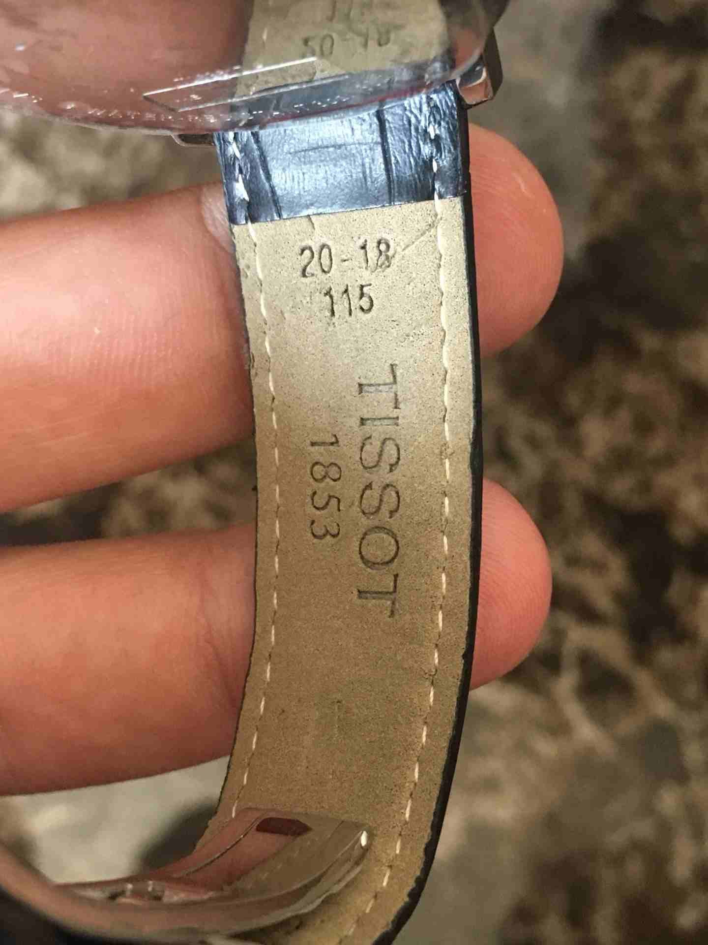 ساعه tissot جديده اصليه
لا تنسَ أنك شاهدت هذا الإعلان في عنكبوت
ساعه تيسوت جديده اصلي سويسري بالج...