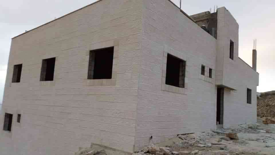 ابو عماد لتركيب الشحف والحجر والمصاطر وشلالات نوافير ورضيات وجميع الديكورات
لا تنسَ أنك شاهدت هذا الإعلان في عنكبوت...