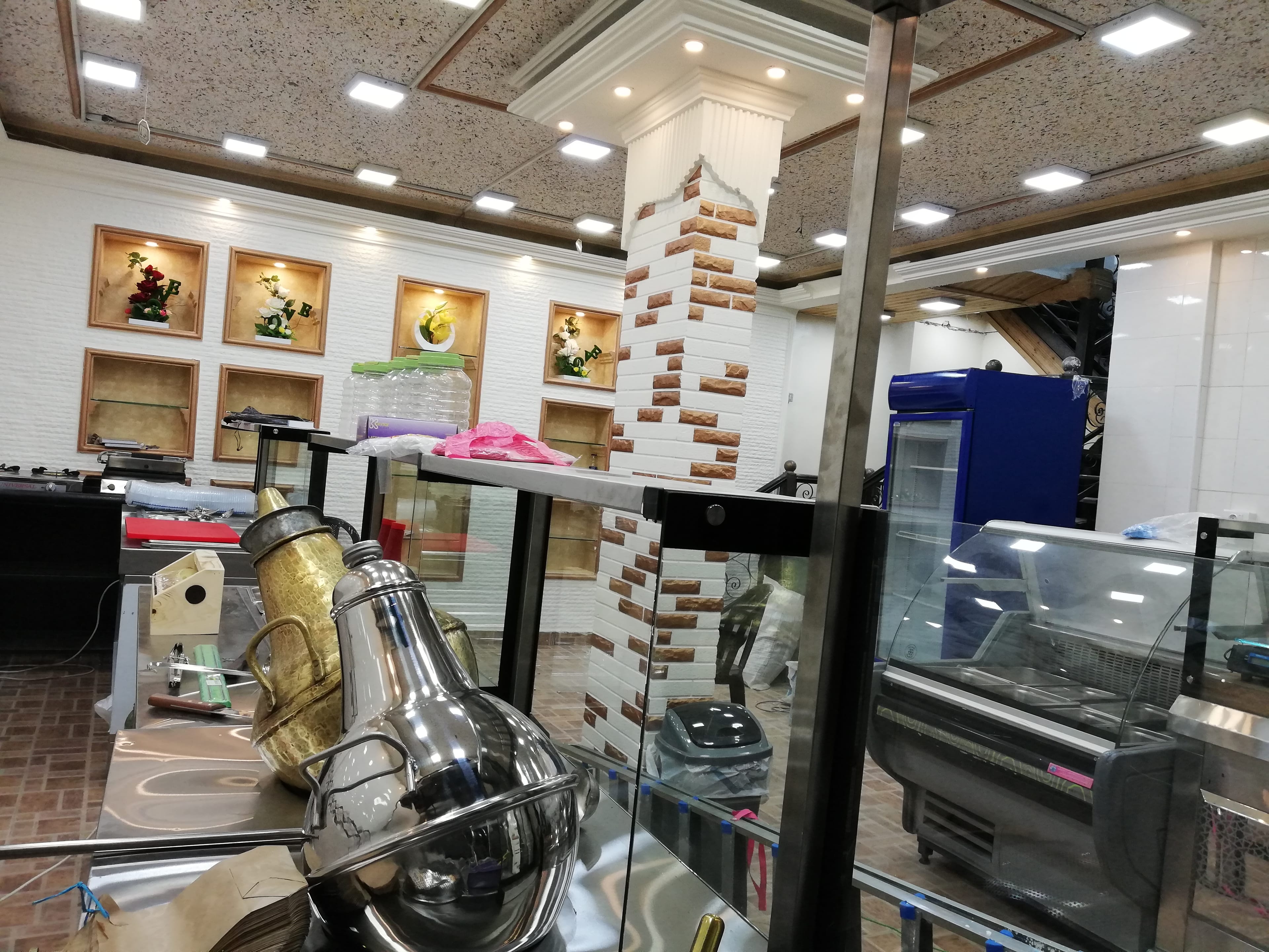 مطعم وملحمه وصاله معهم ديكورات وتشطيب جديد
لا تنسَ أنك شاهدت هذا الإعلان في عنكبوت
المطعم مج...