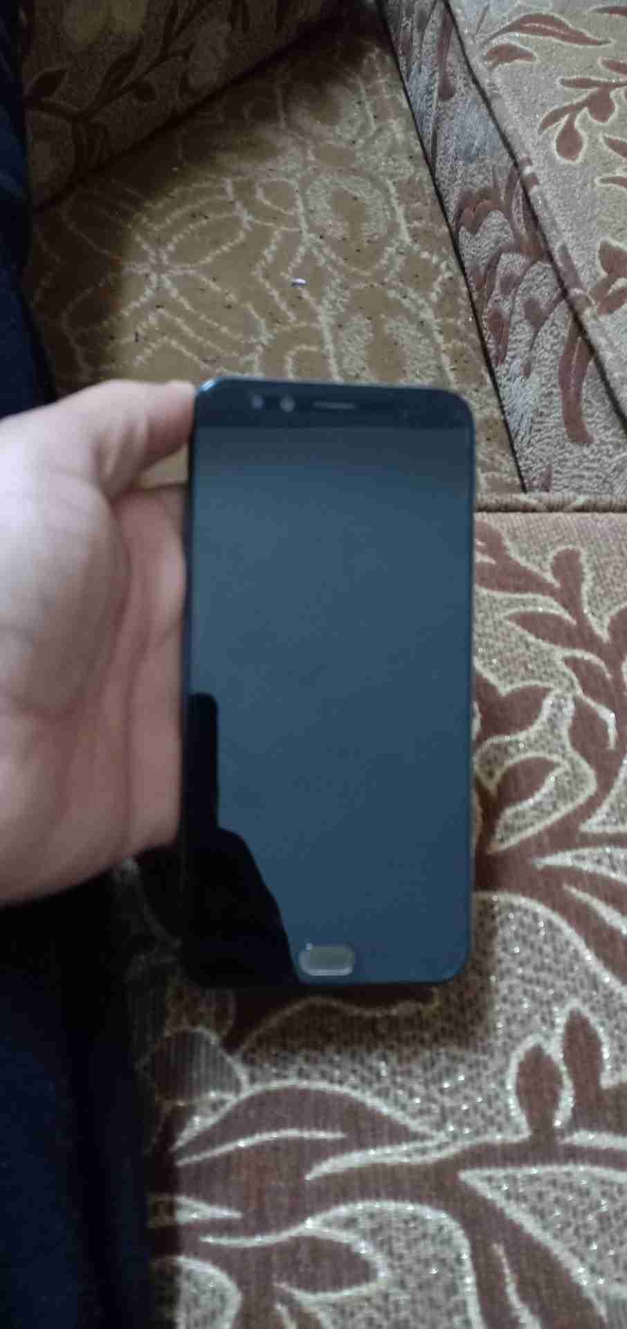vivi X9 plus
لا تنسَ أنك شاهدت هذا الإعلان في عنكبوت
vivi x9 plus
ram 6g
rom 64g
بحاله ممتازه...