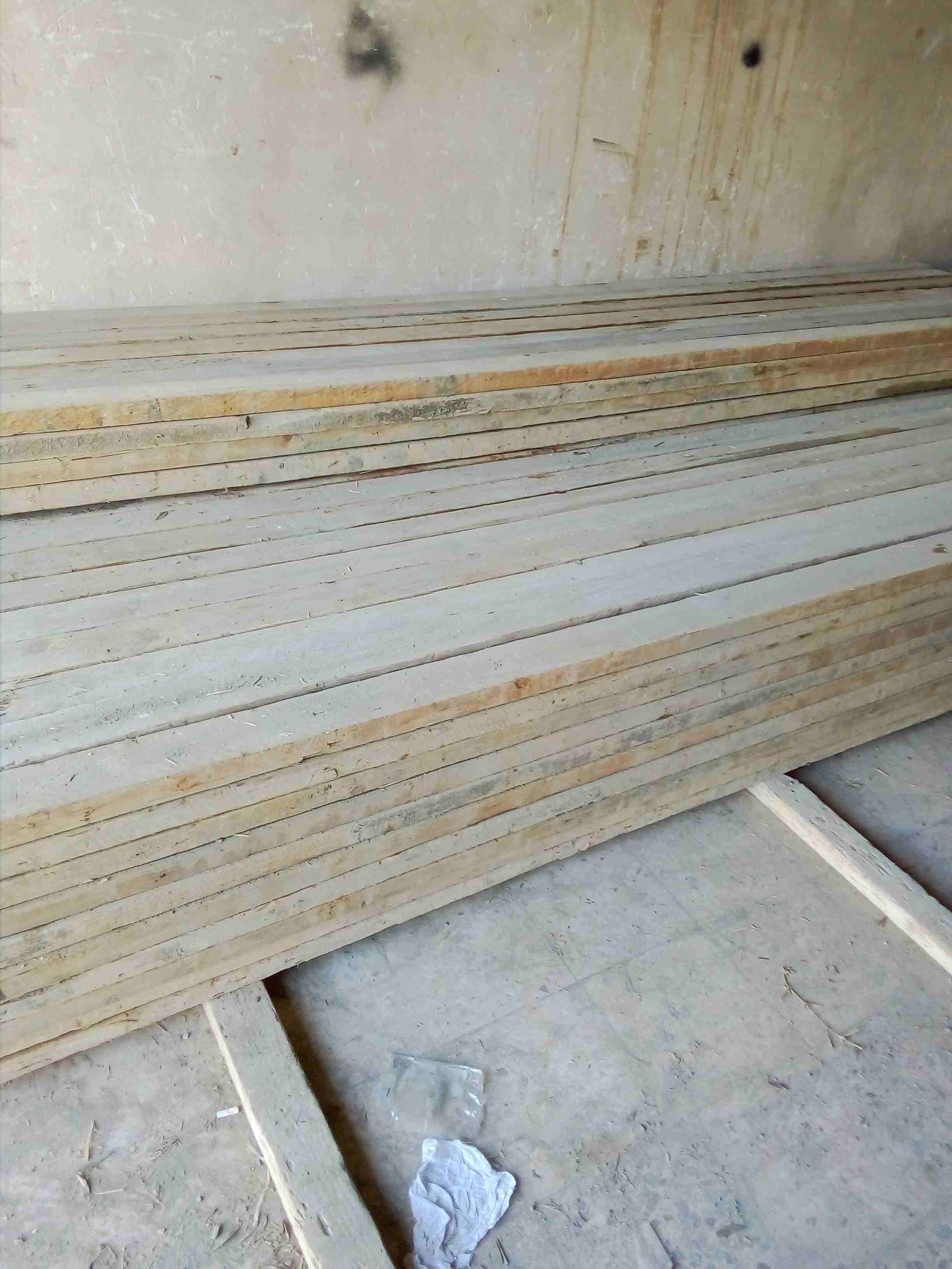 خشب طوبار شبه الجديد للبيع
لا تنسَ أنك شاهدت هذا الإعلان في عنكبوت
يوجد 5 متر مراين للبيع نخب0787...