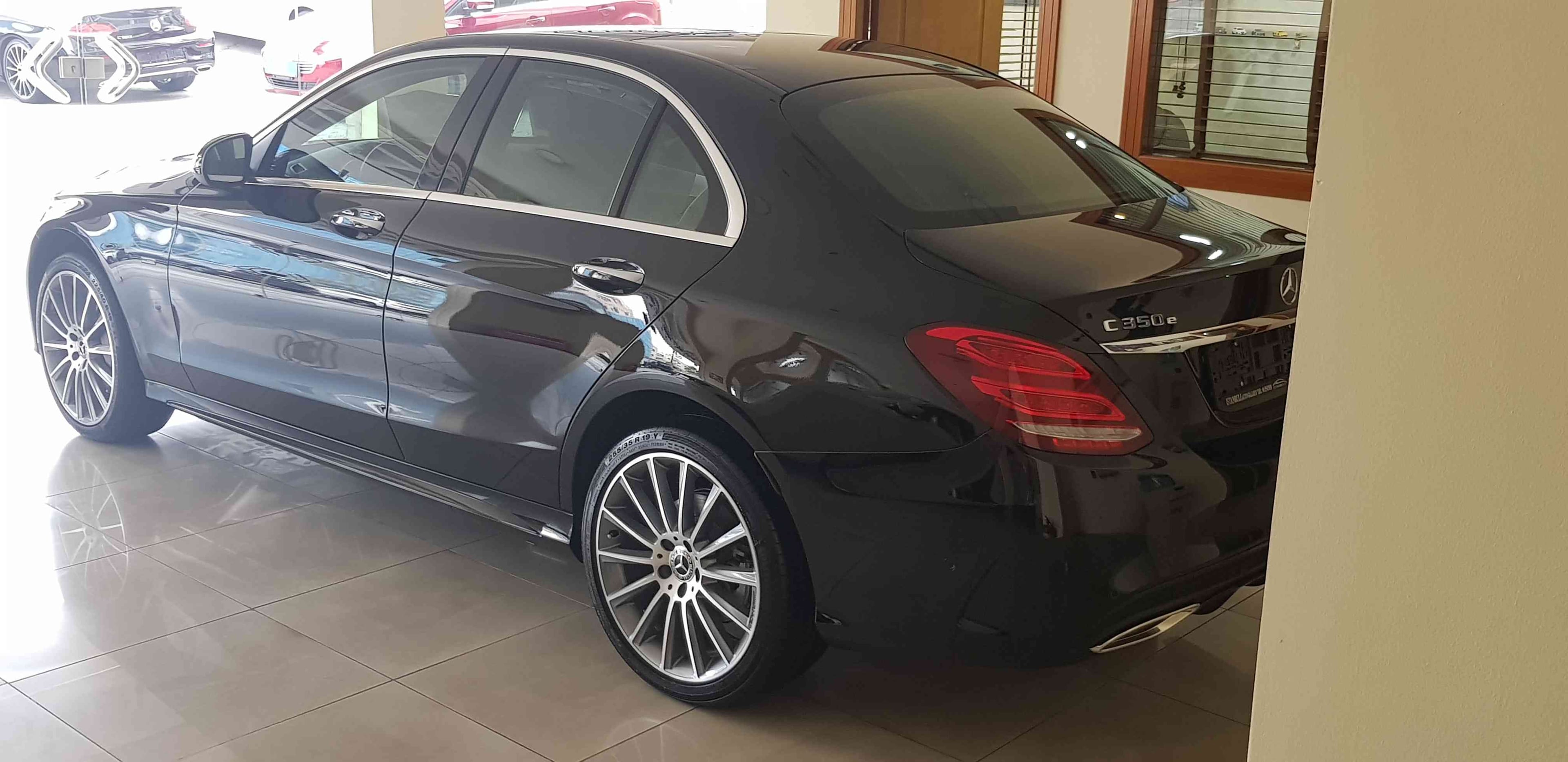 مرسيدس C350e موديل 2018
لا تنسَ أنك شاهدت هذا الإعلان في عنكبوت
مرسيدس C350e جديده كفالة غر...