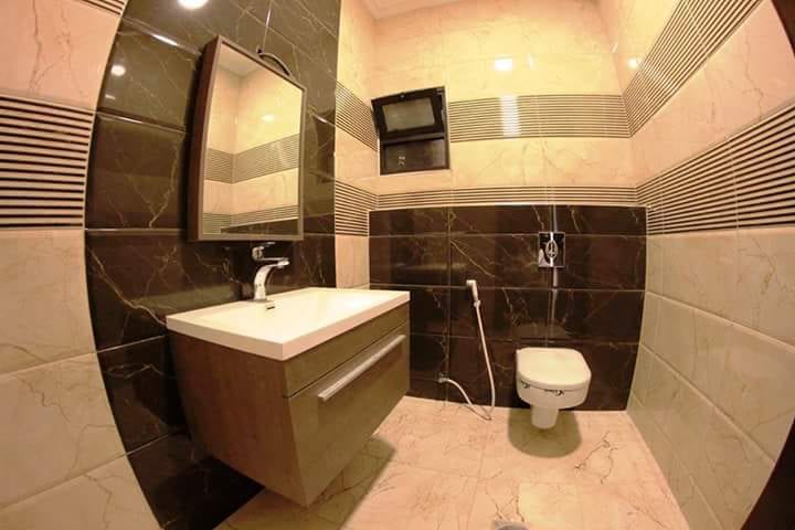 شقه طابق ارضيه مع تراس مع كراج في أجمل مواقع أعميش عند قصر الصنوبر مطله وكاشفه
لا تنسَ أنك شاهدت هذا الإعلان في عنكبوت...