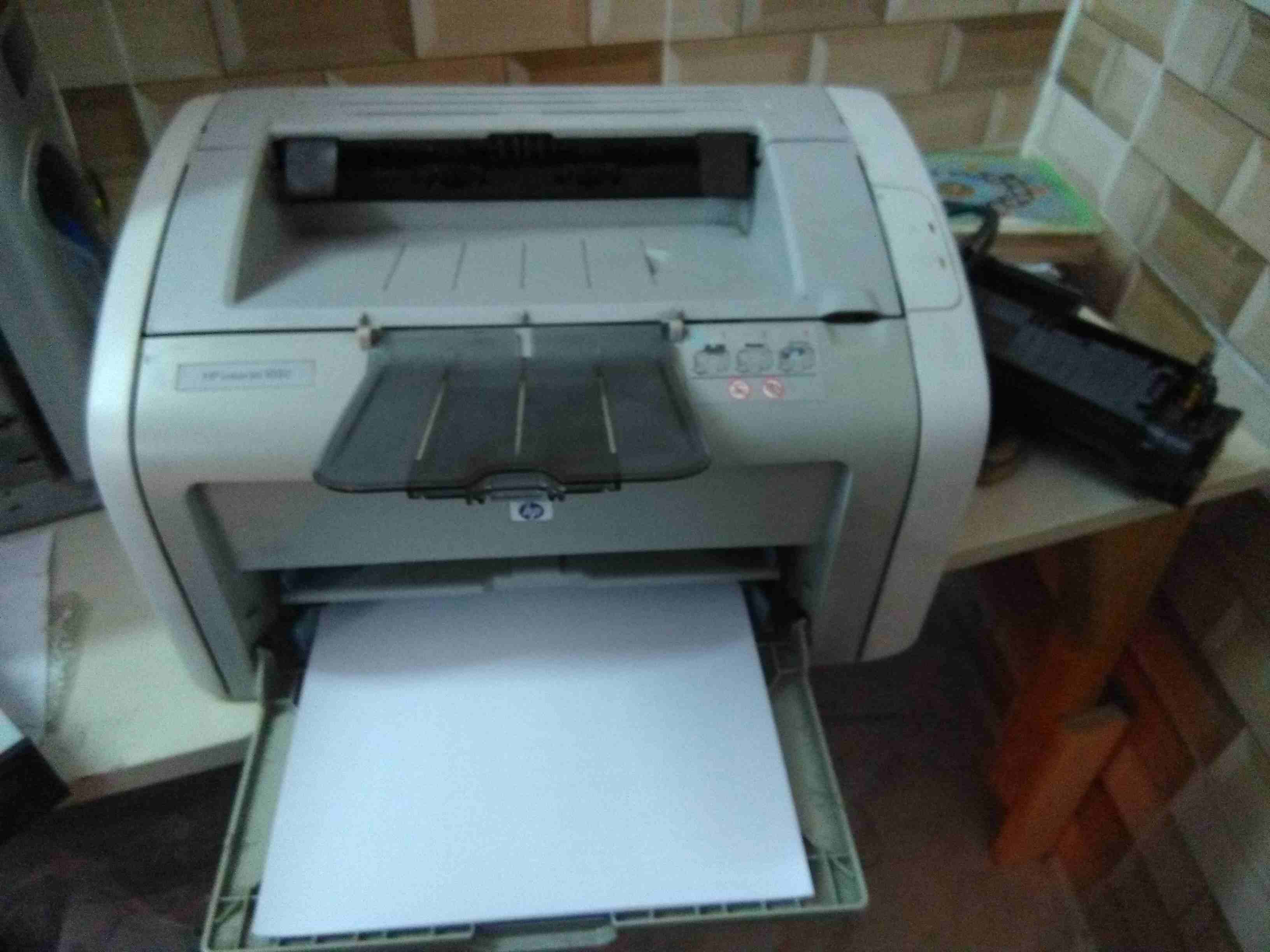 طابعه hp1020
لا تنسَ أنك شاهدت هذا الإعلان في عنكبوت
طابعه hp1020 بحاله جيده جدا...
