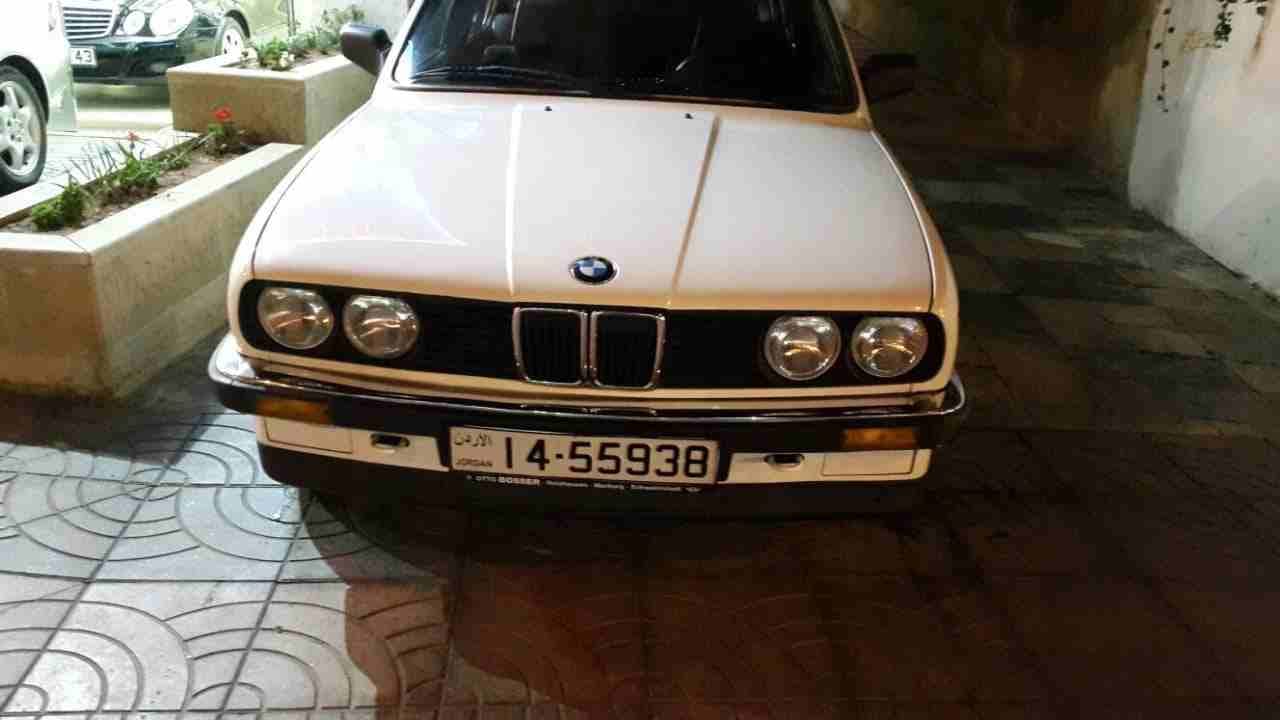 BMW 320 للبيع
لا تنسَ أنك شاهدت هذا الإعلان في عنكبوت
السيارة بحالة
دهان الوكالة -فل كامل ما عدا...