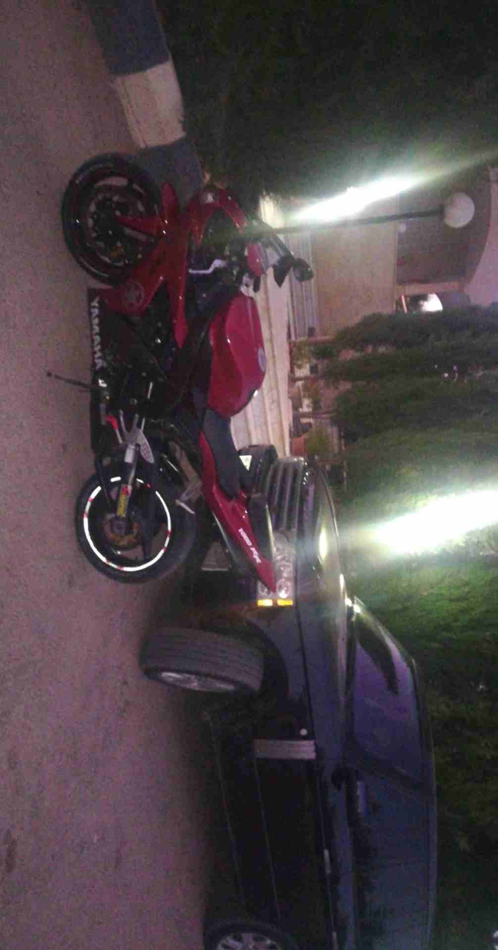ياماها R1 فل كامل ماتور 1000 سي سي موديل 2006 للبيع بسعر مغري 0796756635
لا تنسَ أنك شاهدت هذا الإعلان في عنكبوت...