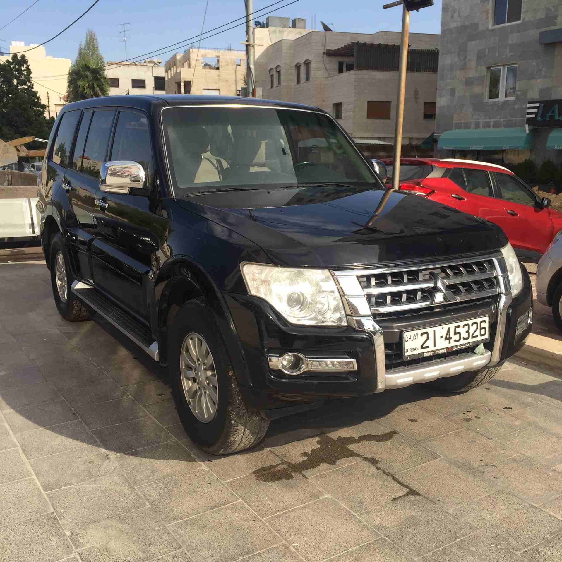 باجيرو للبيع أو البدل
لا تنسَ أنك شاهدت هذا الإعلان في عنكبوت
متسوبيشي باجيرو
موديل 2015
لون اسود...